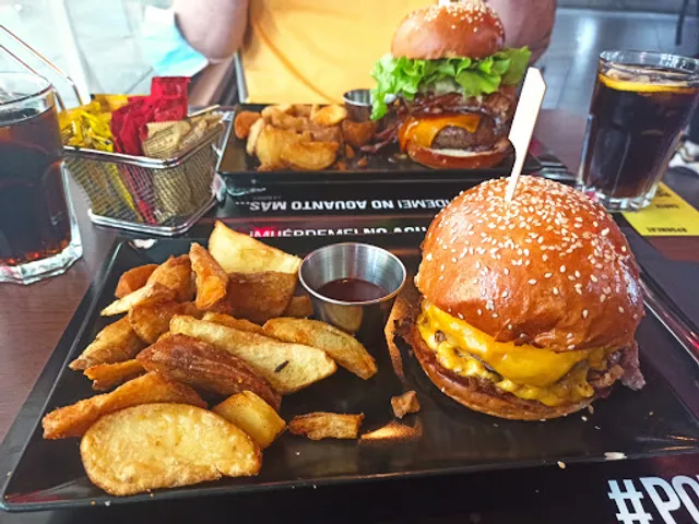 PORNEAT La Latina | Hamburguesería Madrid