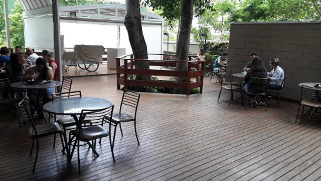 Domino's Pizza - Chácara Santo Antônio