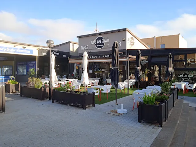 Café del Town