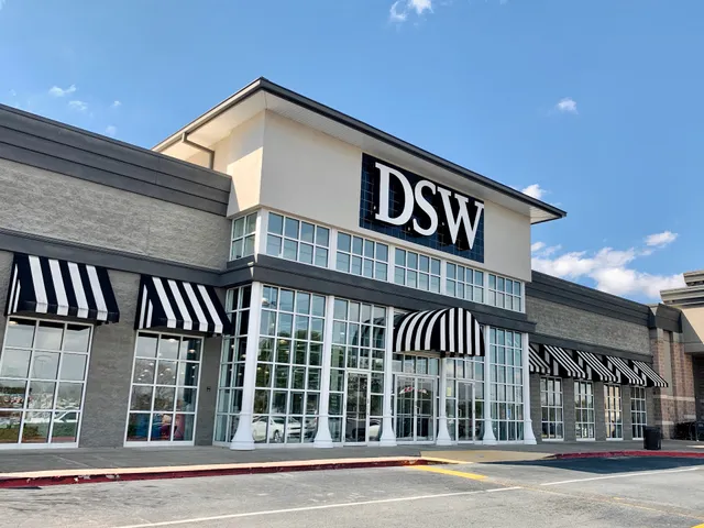 DSW Designer Shoe Warehouse