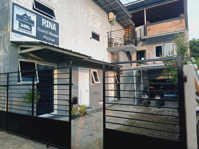Rina guest house pacitan