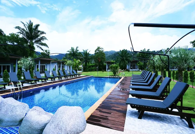 Khaolak Mountain View