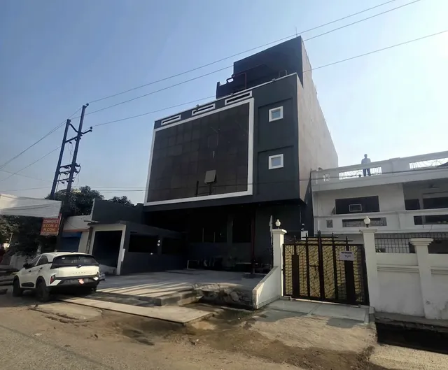 Hotel Golden Tulip'z