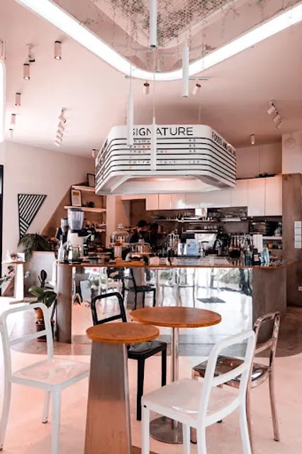 Dripoly Cafe Pattaya