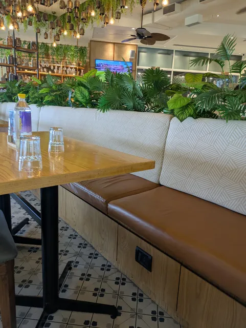 Copper Chimney, M5 E-City Mall