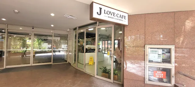 J LOVE CAFE