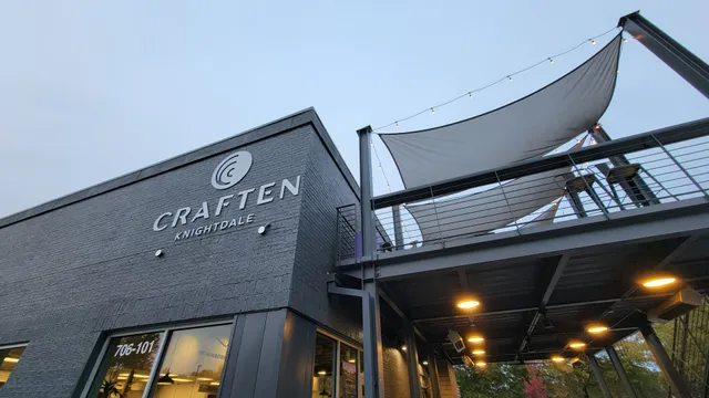 Craften Neighborhood Food and Drink