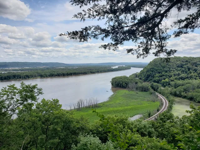 Effigy Mounds National Monument Visitor Center