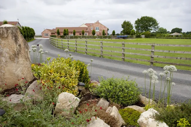 Holtby Grange Cottages - Book Direct for Best Rates