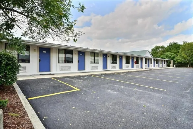 Rodeway Inn Altoona Orchard Plaza