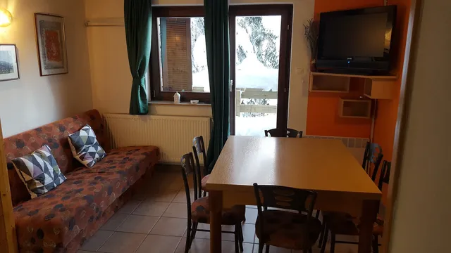 APARTMA JEREBIKA 11, MATJAŽ MERHAR - SOBODAJALEC