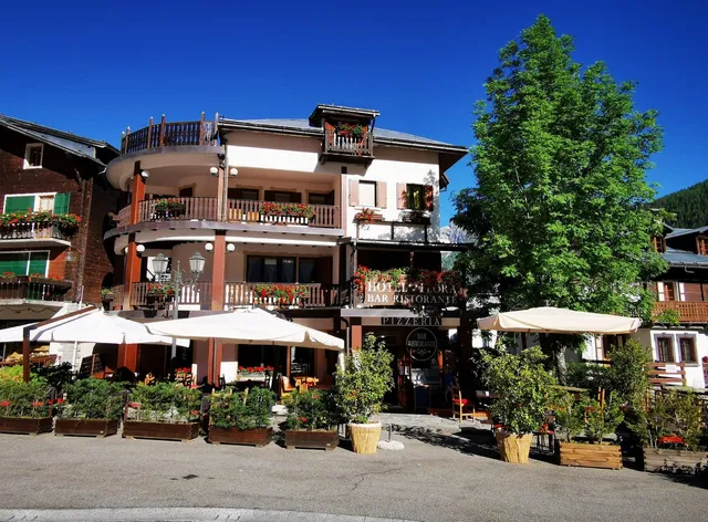 Hotel Flora Macugnaga - Hotel 3 stelle a Macugnaga Centro