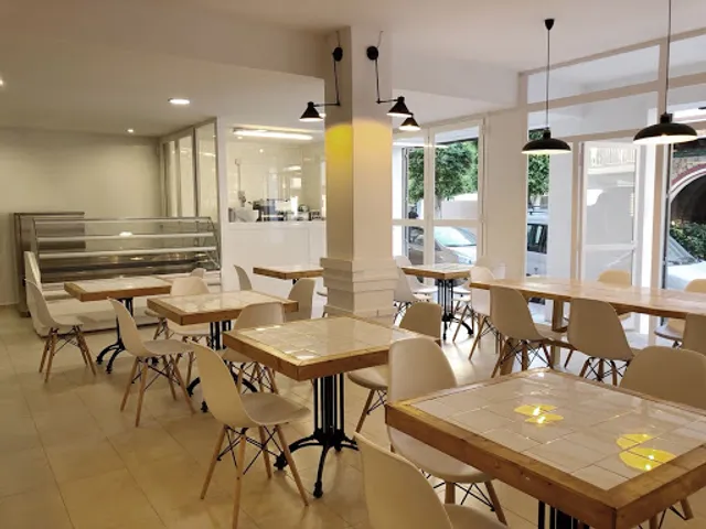 Yenuina - Gastronomia Mediterranea - Cocktail Bar