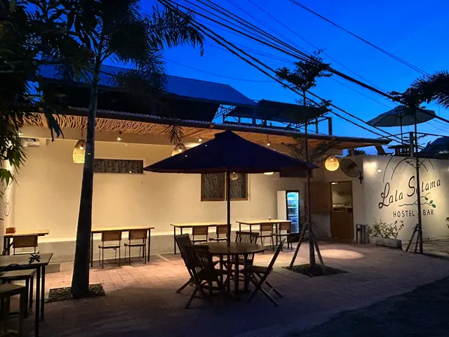 Lala Salama Backpacker