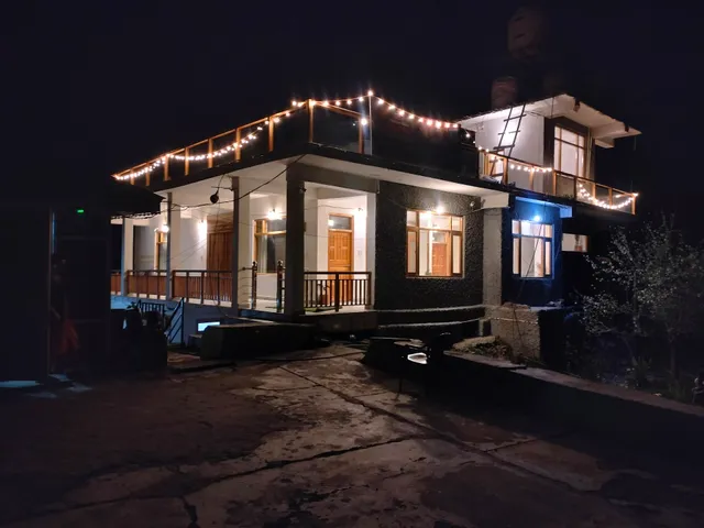 Luxurious Kaith Cottage Homestay