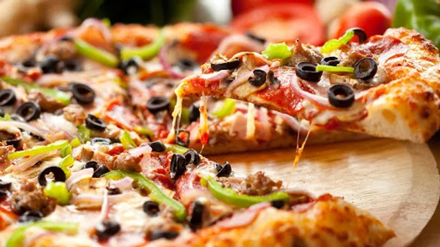 Laziz Pizza - Pizza In Gwalior - Pizza In City Center
