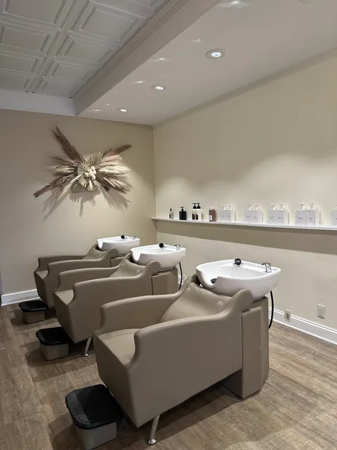 August and Arlo the Salon