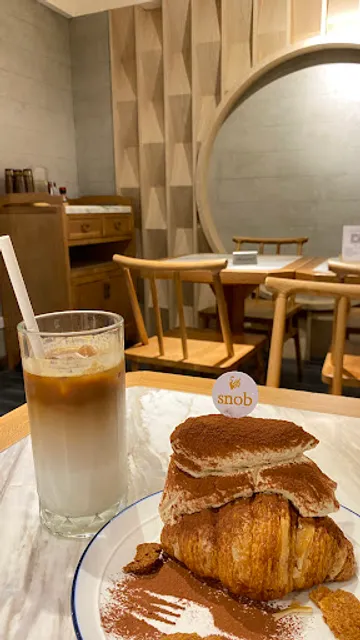 Snob Cafe｜可頌專賣店｜週一公休