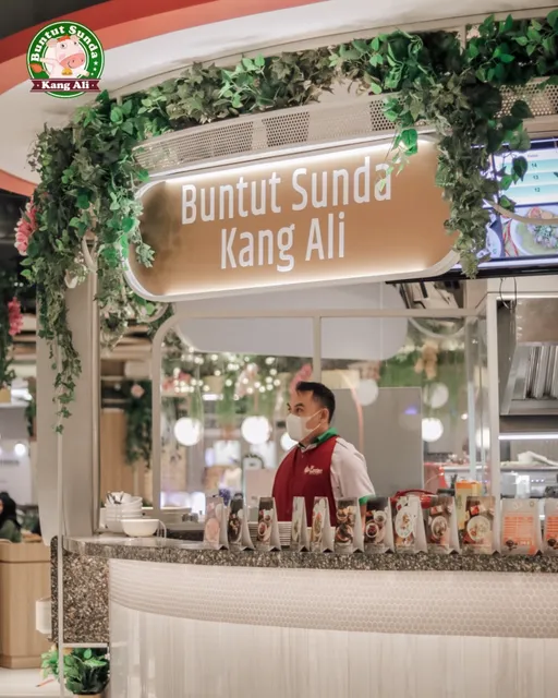 Sop Buntut Akang Palembang – Empuknya Legendaris, 3 Varian Rasa Juara!