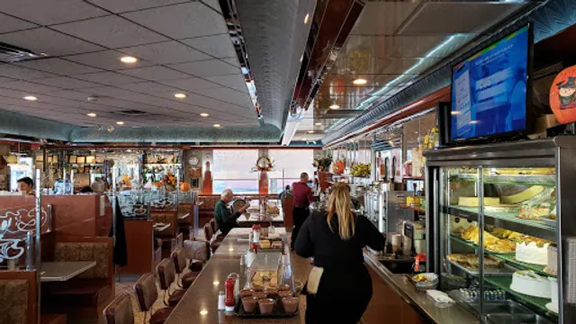 New Hyde Park Diner