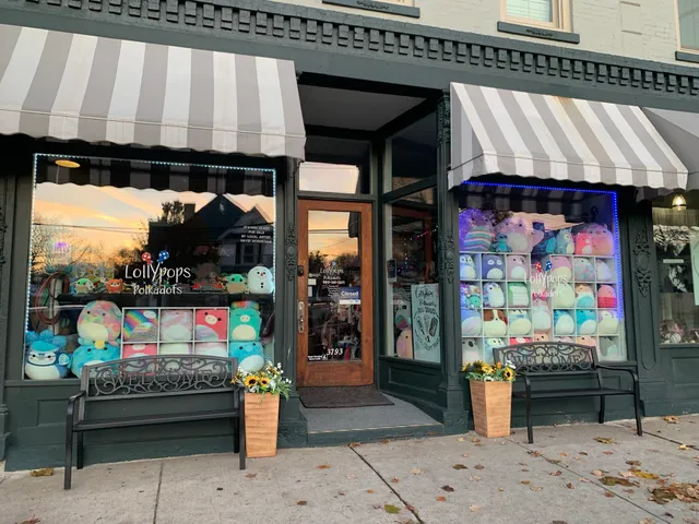 Lollypops & Polkadots