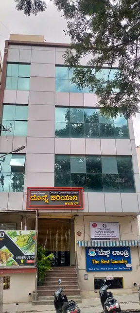 GLOBAL COMFORTS LUXURY ROOMS