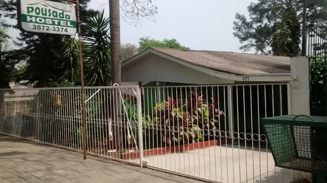 Pousada Laura / Ziza