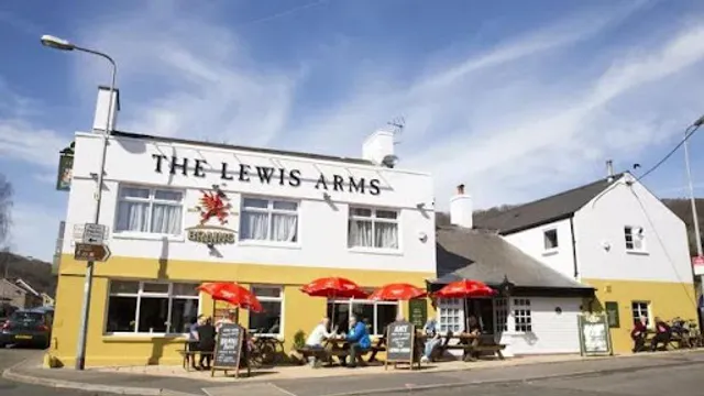 Lewis Arms Hotel