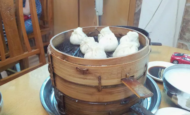 Zhongzhi Taoyuan Steamed Bun Stuffed With Juicy Pork