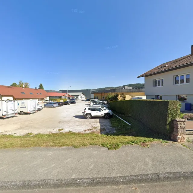 Cafétéria Les Tables D'uzel