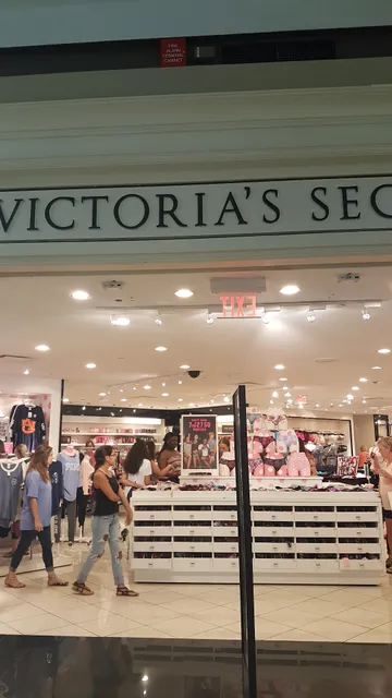 Victoria's Secret & PINK