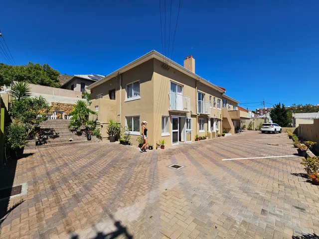 Greenpoint Port Guesthouse