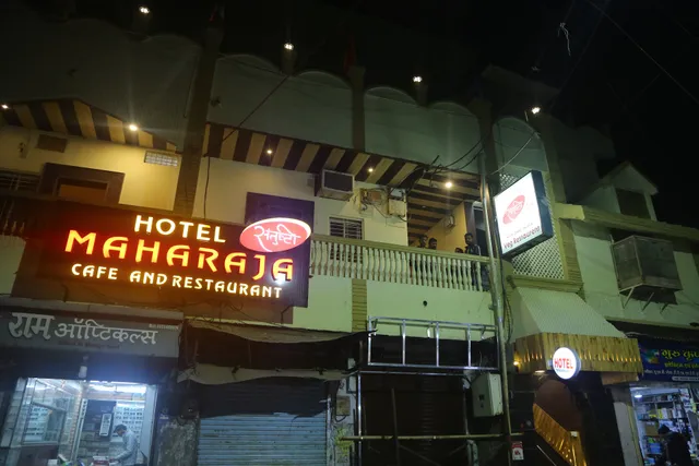 Hotel Santushti Maharaja