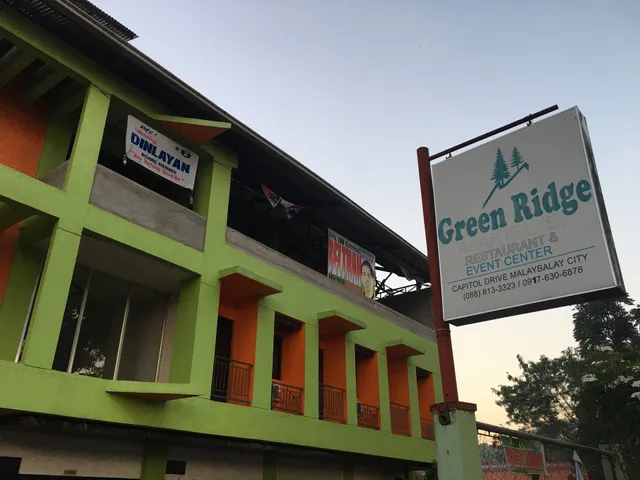 Green Ridge Apartelle