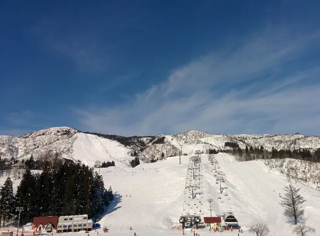 （株）上越観光開発 上越国際スキー場スキー場管理事務所