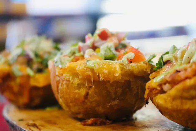 Dos Amigos Bar & Grill