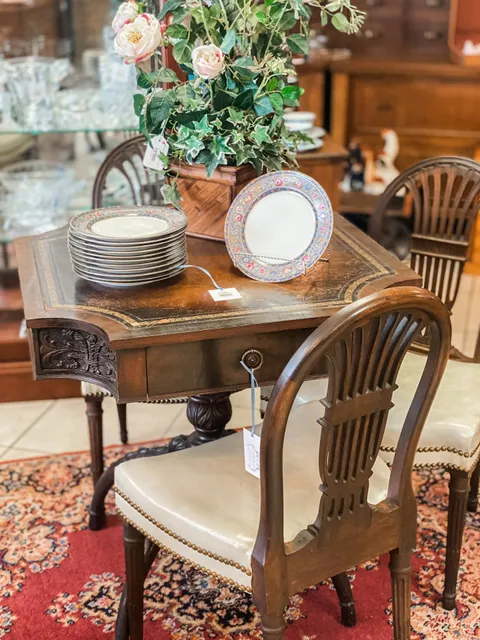 Goodman’s Antiques & Estate Jewelry