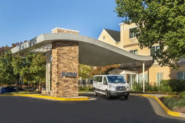 Fairfield by Marriott Inn & Suites at Dulles Airport