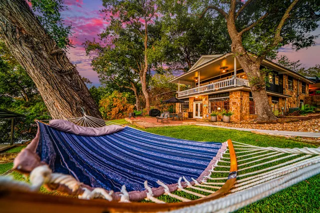 Breeze Terrace Lakefront Vacation Rental Home