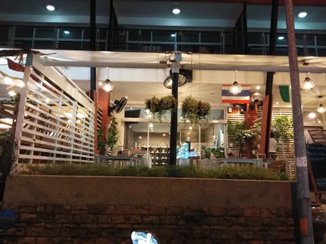 White Bamboo Restaurant