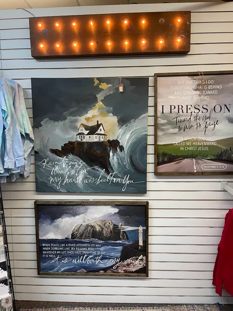 Little Bluebird Vintage Boutique