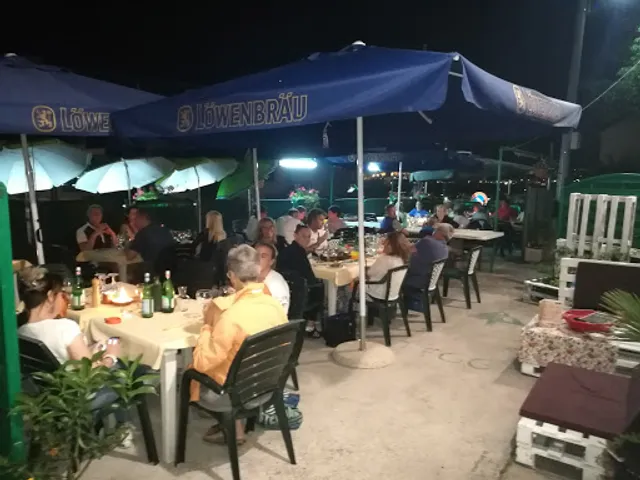 Mr. Renzo's Restaurant ...