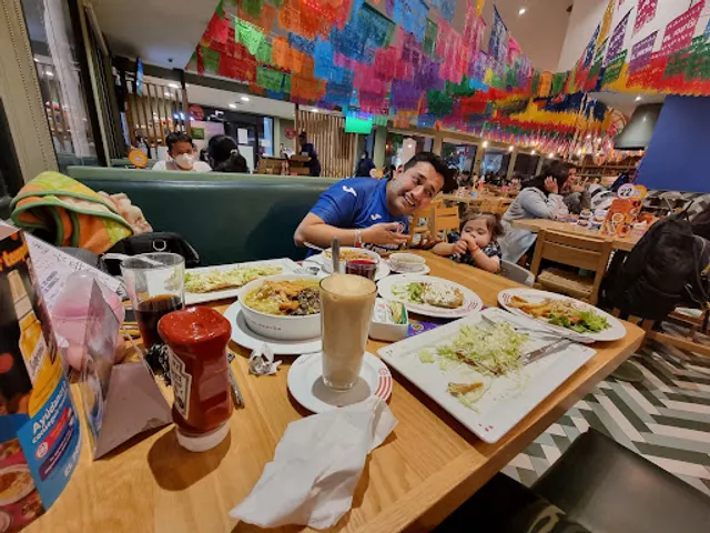 Portón Plaza Aragón