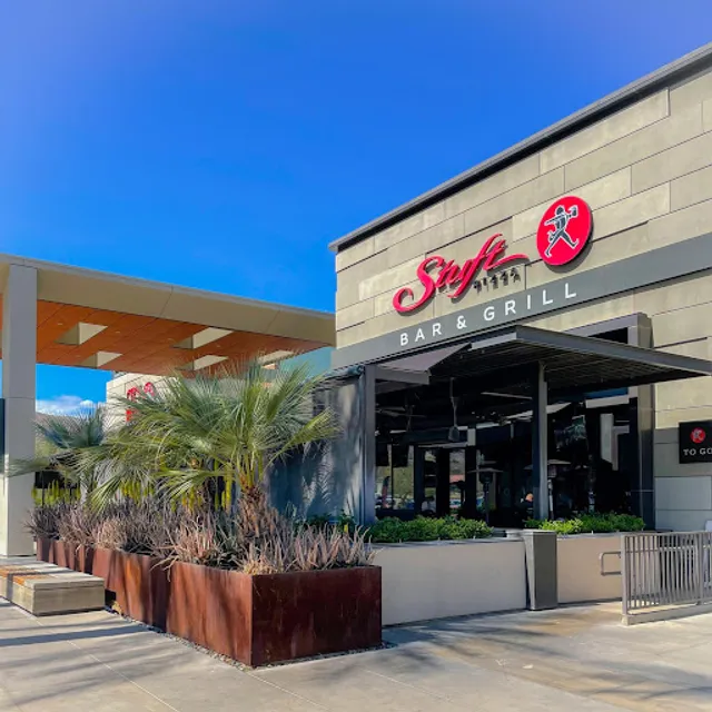 Stuft Pizza Bar & Grill