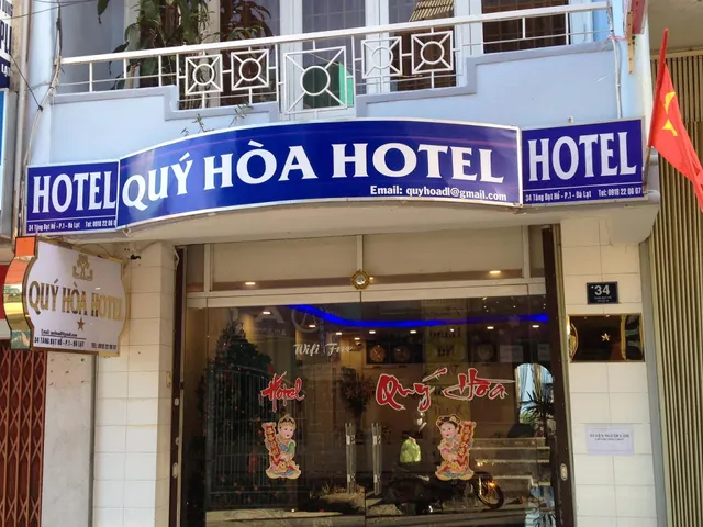 Khách sạn Quý Hòa