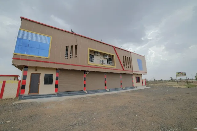 OYO 41954 Hotel Dream Villa