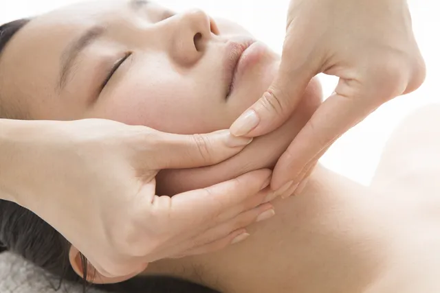 Kasuga Beauty 美容院 | 法拉盛冰点脱毛 | 光子嫩肤 | 海菲秀