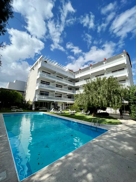 Corina Suites & Apartments