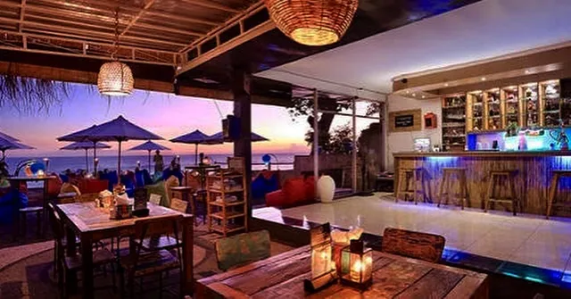 La Chill Bar & Restaurant - Senggigi, Lombok
