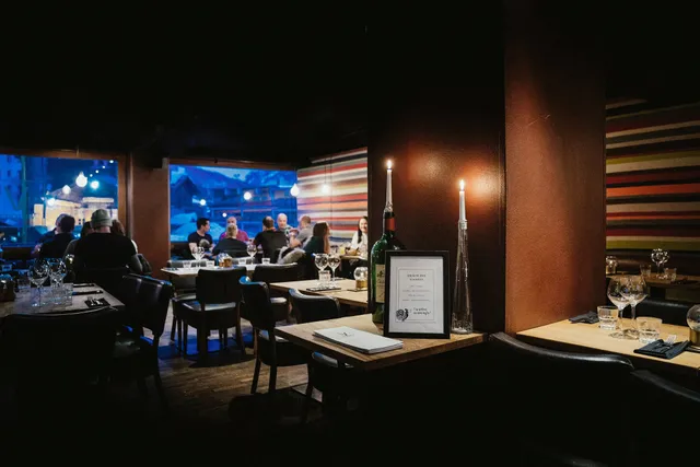 Langley Hotel Victors